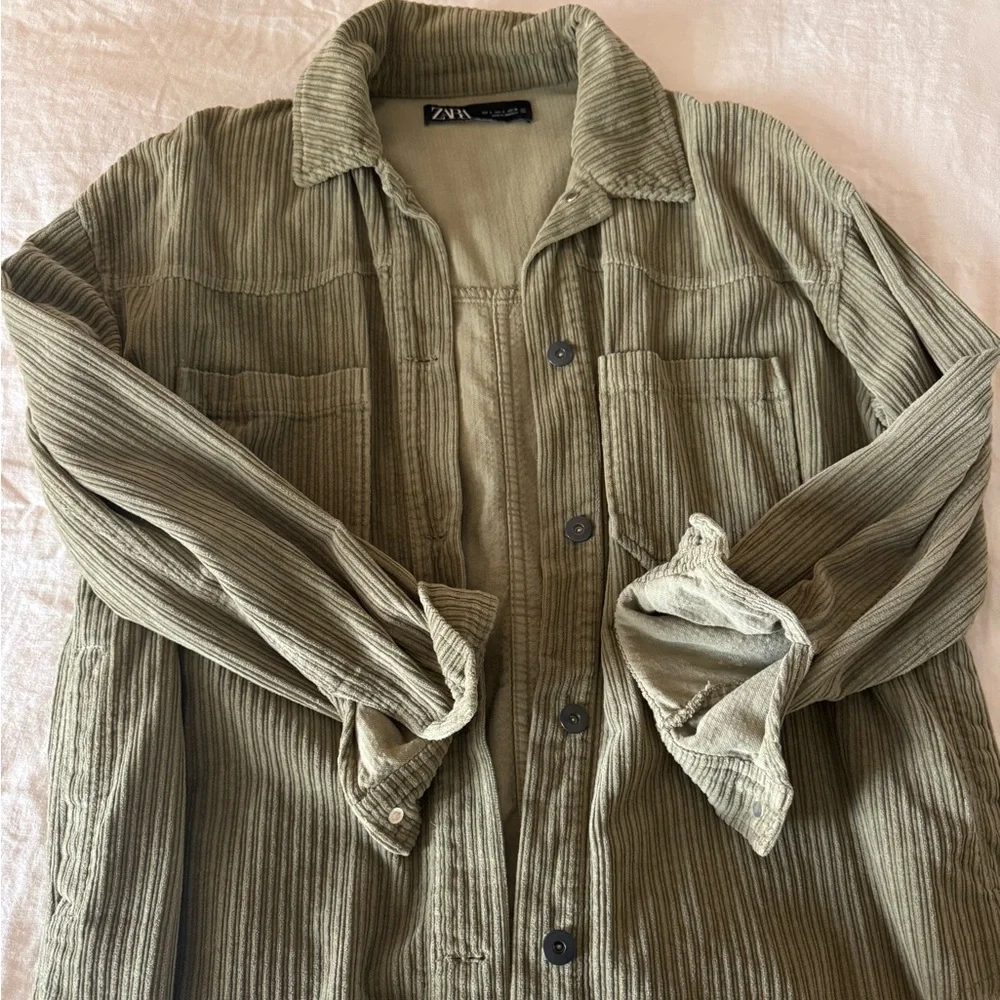 Zara Khaki Corduroy Button Down - Picture 2 of 5